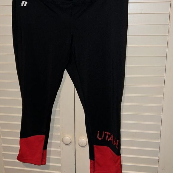 Russell Capri length, athletic leggings, Utah graphic size large - Picture 2 of 4
